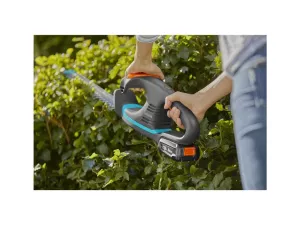 Gardena Akumulátorové nůžky na živý plot EasyCut 40/18V P4A - sada k okamžitému použití