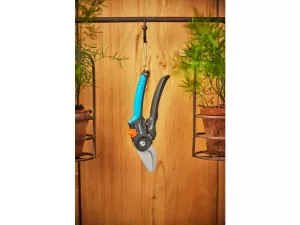 Gardena Zahradní nůžky PremiumCut pro čerstvé dřevo, dvoubřité 22 mm