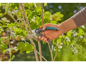 Gardena Zahradní nůžky PremiumCut pro čerstvé dřevo, dvoubřité 22 mm