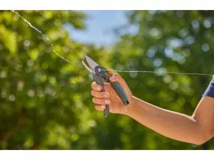 Gardena Zahradní nůžky PremiumCut pro čerstvé dřevo, dvoubřité 22 mm
