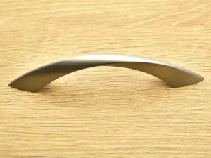 Úchytka Coria BA128 NZ br Hettich